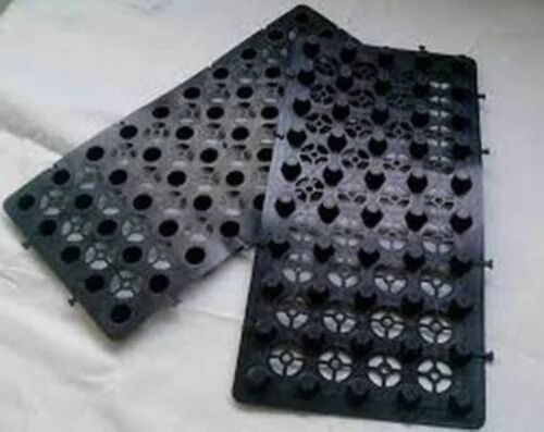 Black Rectangular Rubber Drainage Mat