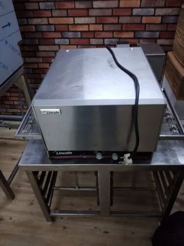 Lincoln Pizza Oven, Capacity : 0-100 Kg