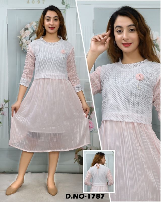 Mesh Cotton Ladies Fancy Frock, Feature : Anti-Wrinkle, Comfortable, Easily Washable