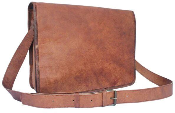 Leather Messenger Bags, for Office, Travel, Feature : Fine Finishing, Shiny Look, Smooth Texture