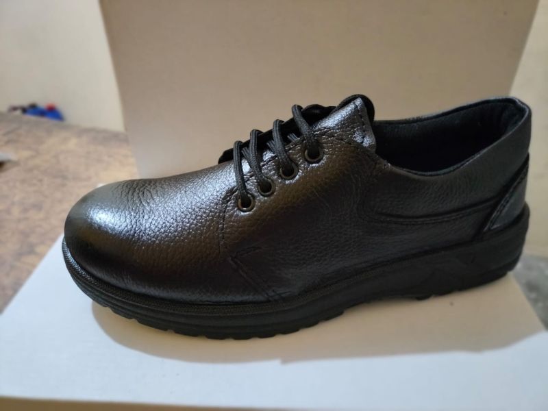 Mens Black Derby Safety Shoes