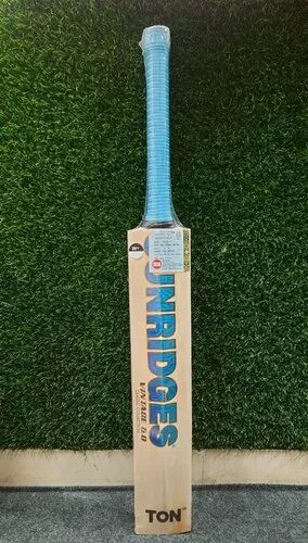 cricket bat