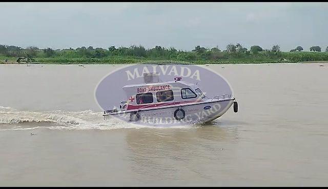 Frp Ambulance boat with motor, Length : 6 Mtr