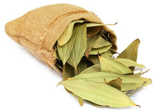  Bay Leaves, for Cooking, Spices, Certification : FSSAI Certified