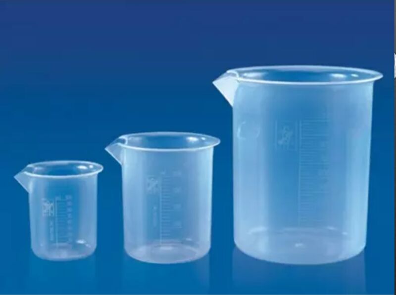 Transparent Polylab Pvc Plastic Beaker, For Chemical Use, Lab Use, Feature : Durable