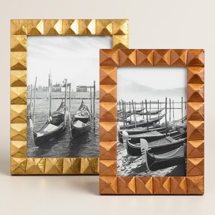 Polished wooden carved photo frame, for Home, Hotel, Office, Feature : Attractive Design, Fine Finishing