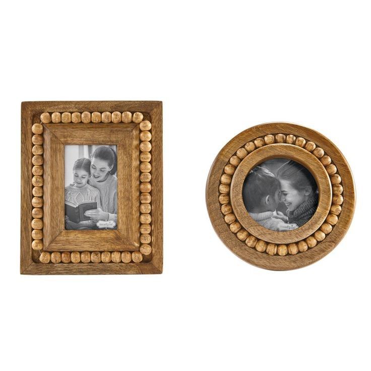 Polished wooden photo frame, for Home, Hotel, Office, Feature : Attractive Design, Fine Finishing