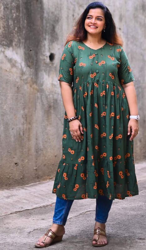 Cotton Floral Printed Women Kurti