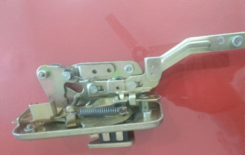 Manual Polished TATA 407 Door Lock, for Stable Performance, Longer Functional Life