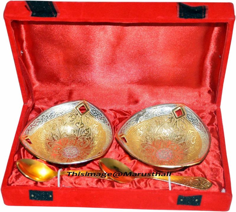 Marusthali Engraved MBRS00068 Brass Bowl Set, Size : Spoon-4.5 Inches