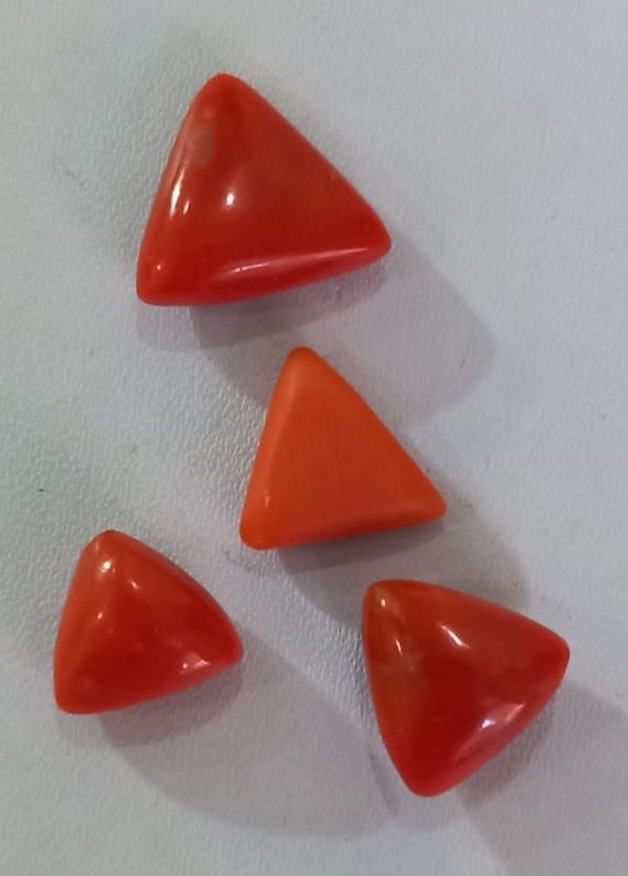 Triangle 18.45 Carat Red Coral Gemstone, for Jewellery, Size : Standard