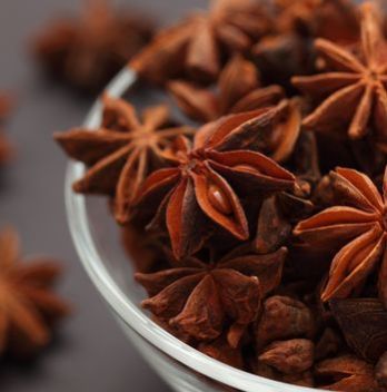 Spice Sorcery star anise seeds, Style : Dried