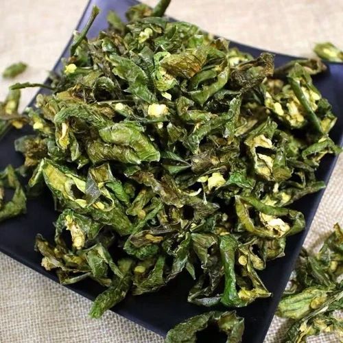 Green Common Dried Capsicum Flakes, for Cooking, Packaging Type : Loose