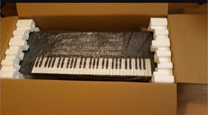 ABS Plastic Korg PA600 Arranger Keyboard, for Music Use