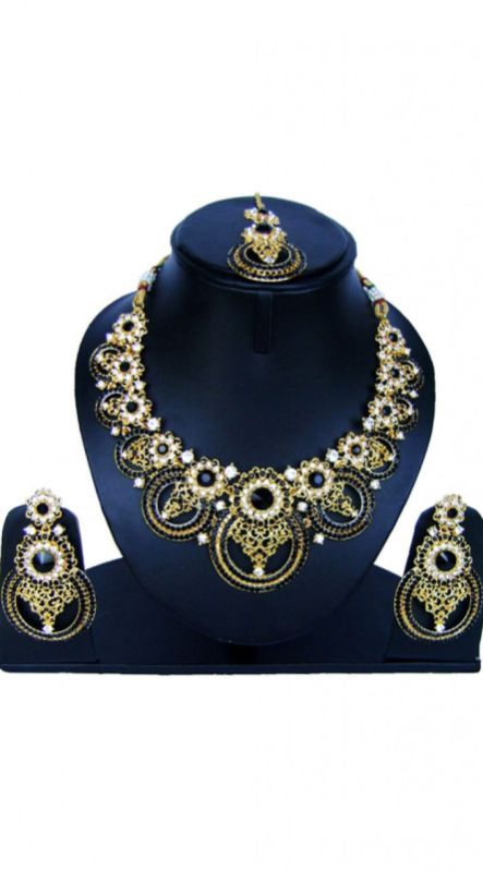 Trendy Artificial Stone Choker Set, Occasion : Party Wear