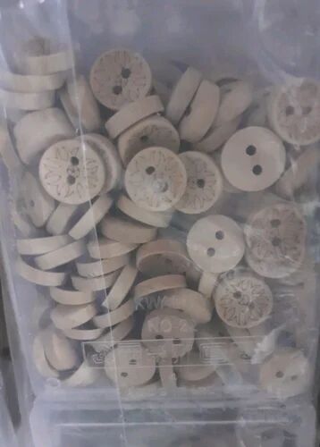 Wooden button, Shape : Round