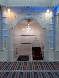 Rectengular White Marble Mehrab (qibla), For Wall, Size : Multisizes