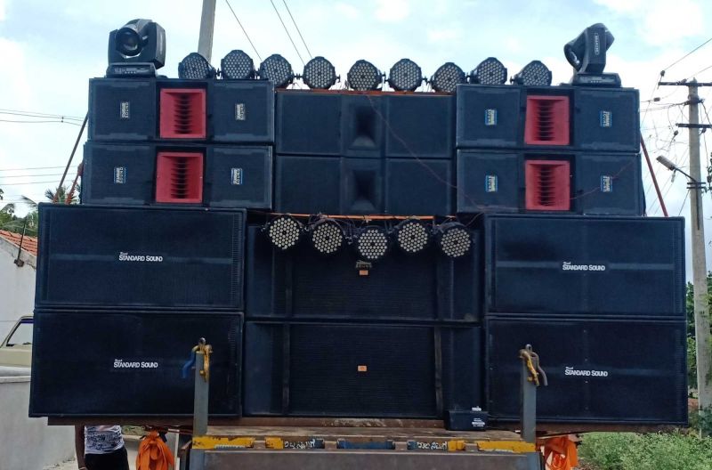 Black dj speaker