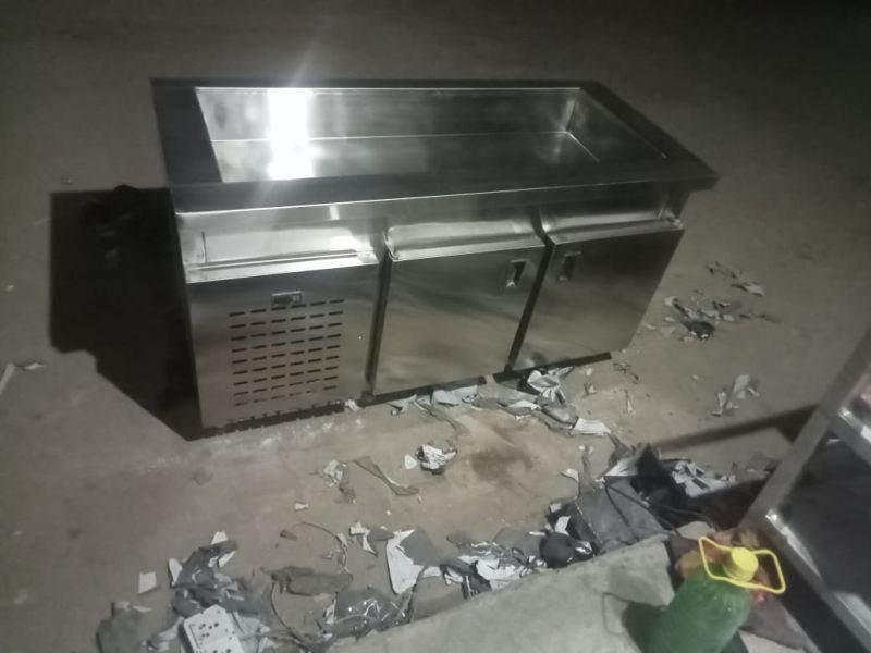 Rectangular Non Polished Stainless Steel 20-40kg bain marie under counter, for Canteen, Hotel, Restaurants