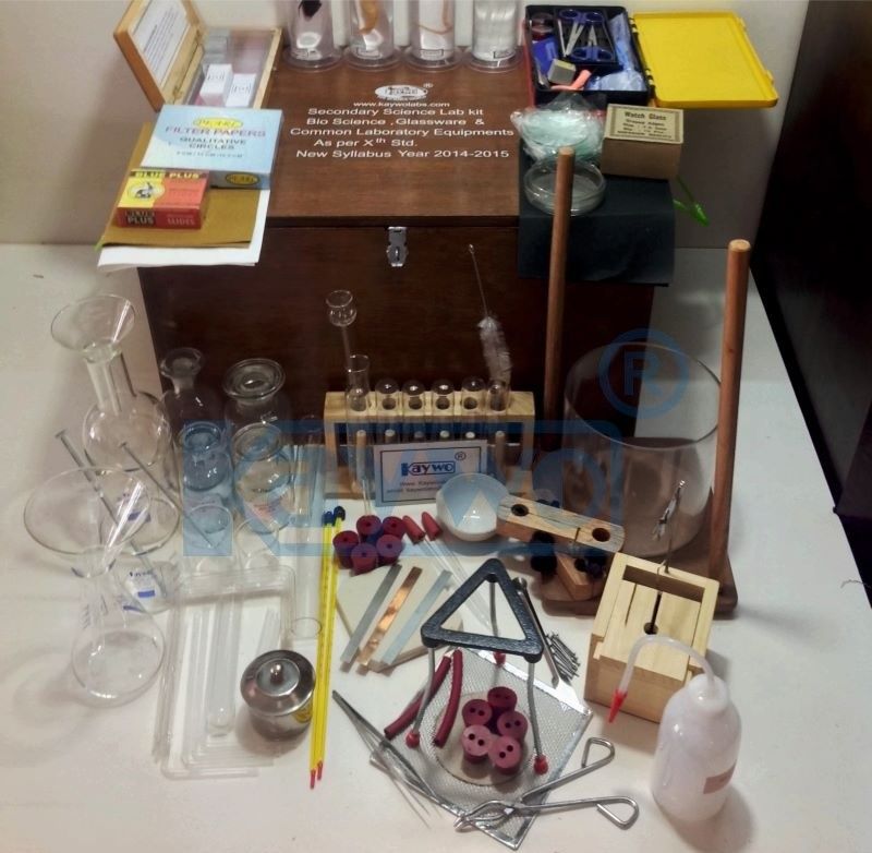 Kaywo Glass Wooden General Laboratory Kit