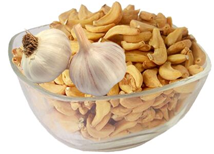 Dehydrated Garlic Flakes, Packaging Type : 25 KG PP BAGS IN RAFFIA BAGS