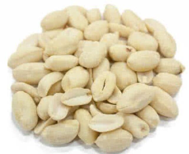 Roasted blanched peanuts