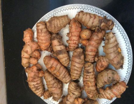 Indian Tea Solid Common Fresh Turmeric, For Spices, Cooking, Grade Standard : Food Grade