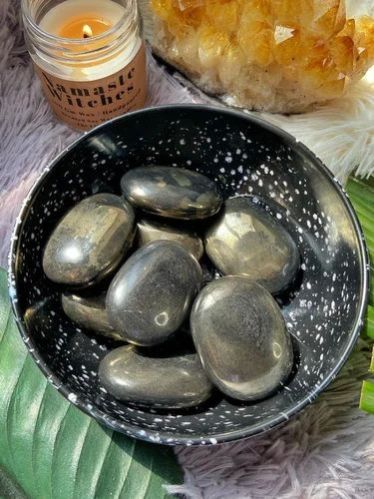 Black Oval Polished Pyrite Palm Stone, for Healing, Size : Medium