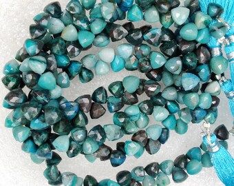 Marka Jewelry Polished Triangle Shape Gemstone Beads, Occasion : Love, Friendship, Gift