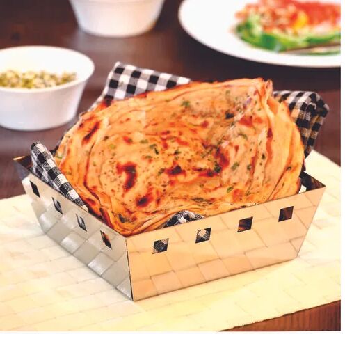 Design Stainless Steel Bread Basket, Shape : Square