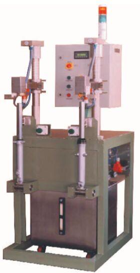 Series 6740 Standard Liquid Filling Machine