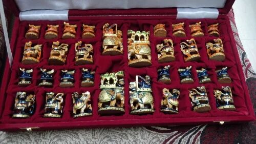 Hand Painted Wooden Chess Set, Packaging Type : velvet box packed