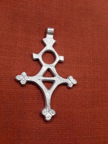 Chain Silver Cross Pendant Necklace