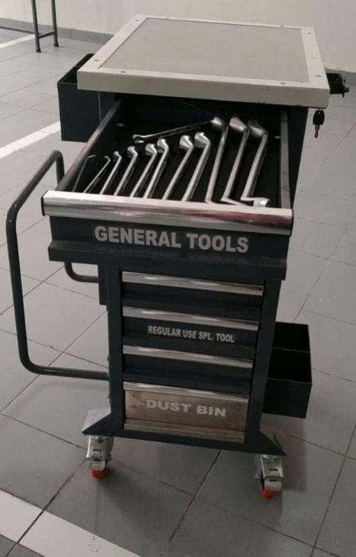 Metal Manual Tool Trolley with Display, for Industrial, Shape : Rectangular