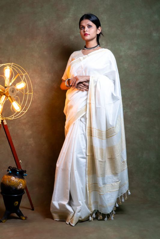 Anuttara White Khadi Cotton Saree, for Easy Wash, Anti-Wrinkle, Shrink-Resistant, Technics : Hand Made