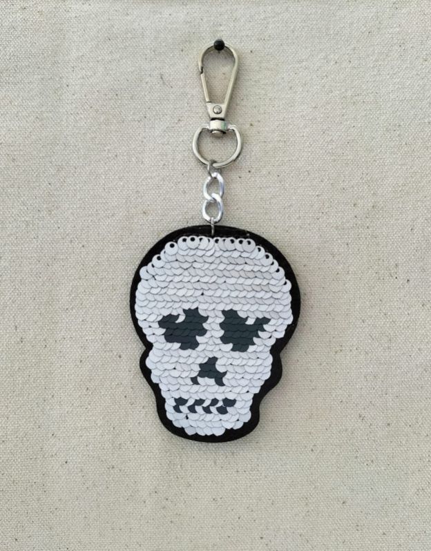 ARA Felt / Sequins Skull Reversible Keychain, Gender : Unisex