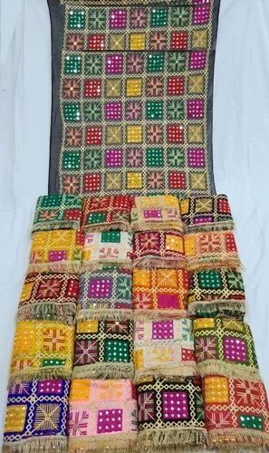 Phulkari Dupatta, Pattern : Embroidery