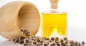 Ved Moringa Oleifera Seed Oil, for Anti aging, Form : Liquid