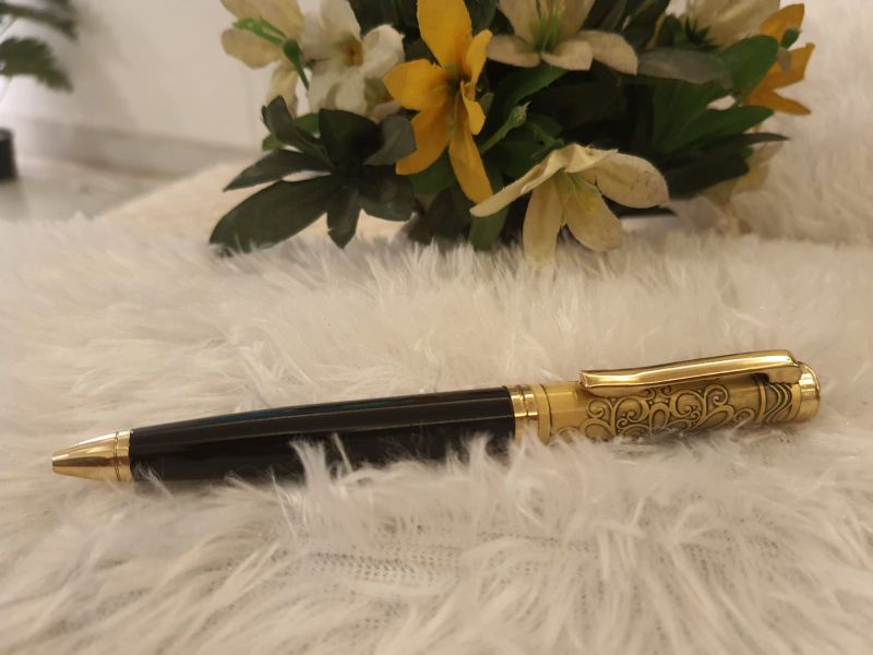 Round Antique Carved Executive Ball Pen, for Writing, Promotional Gifting, Feature : Stylish Touch