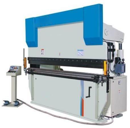 Mild Steel Hydraulic Press Bending Machine, Capacity : 200 Ton