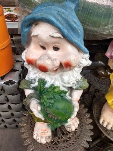 Polished Marble Gnomes Statue, for Garden, Home, Office, Shop, Packaging Type : Thermocol Box