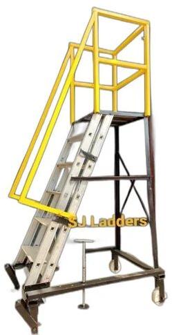 Stainless Steel Step Ladder, for Construction, Industrial, Industrial