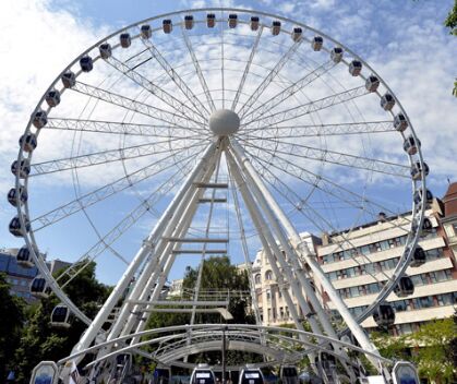 BUDAPEST amusement Wheel