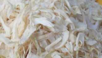 white onion flakes