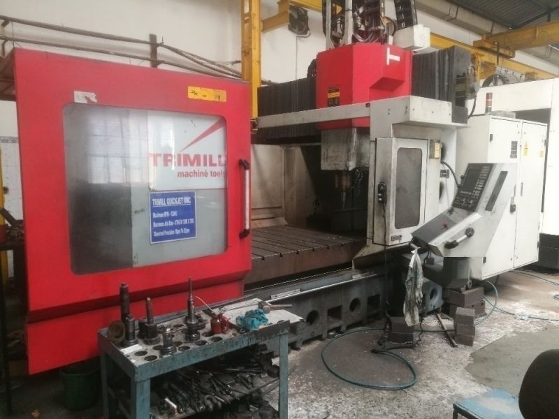 Fully Automatic CNC Double Column Vertical Machining Center, Color : Red