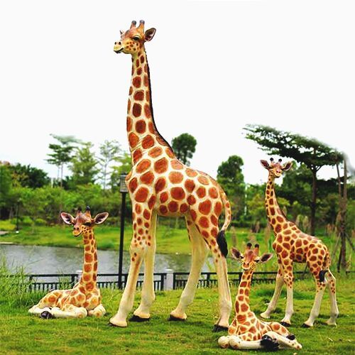 fiberglass giraffe statue