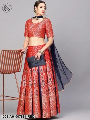 Red designed lehenga dupatta choli set, Occasion : Festive Wear