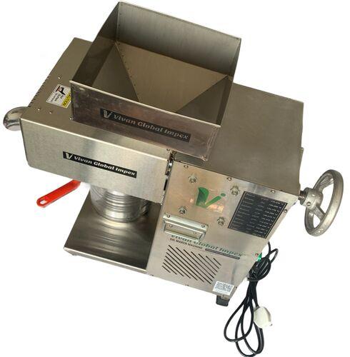 Stainless Steel Soybean Oil Expeller Machine, Capacity : 18-22 KG/HRS
