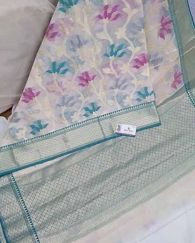 Banarasi organza sarees, Saree Length : 6.3 m (with blouse piece)