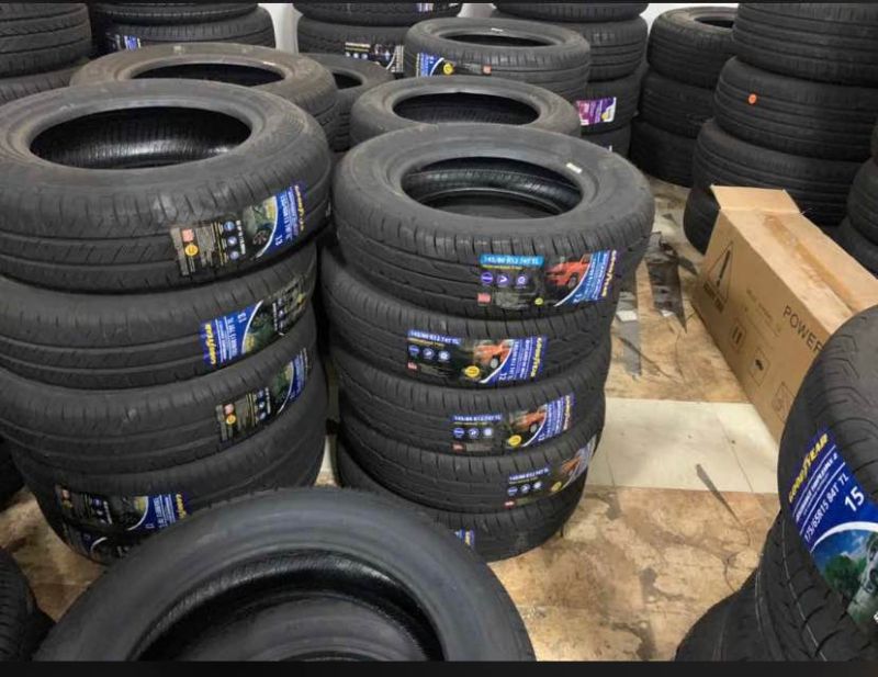 Black Rubber Tire Car Tyres, For Auto-mobiles Use, Scrap, Certification : Ce Certified, Iso Certified